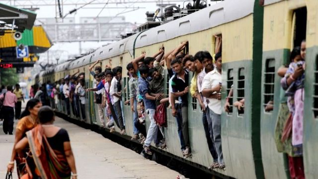 India și-a închis căile ferate pentru prima dată în 167 de ani