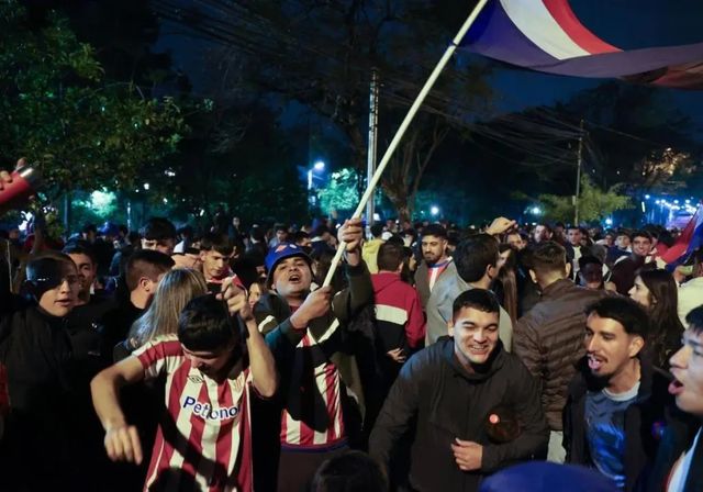 La insólita medida del presidente de Paraguay para celebrar su clasificación para el Mundial
