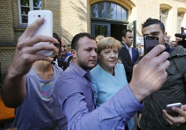 La frase que persigue a Merkel diez años después de la crisis de los refugiados: «Lo lograremos»