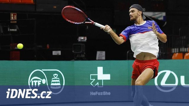 ONLINE: Macháč získal první brejk, jako druhý v Davis Cupu nastoupí Lehečka