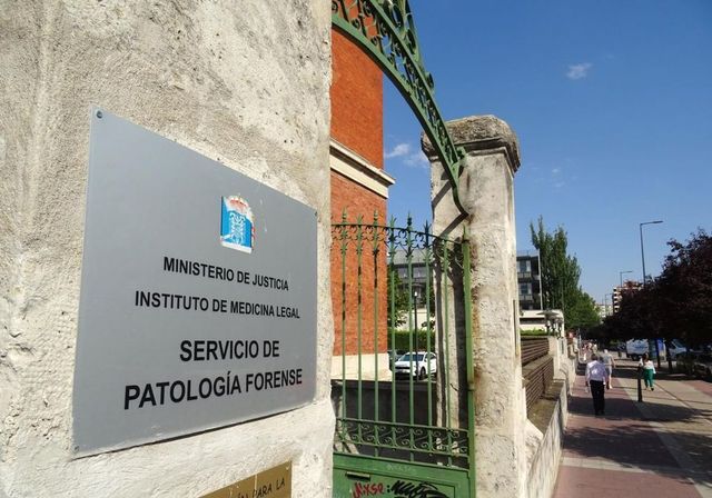 Identifica a su padre doce años después por el ADN y le envían un baúl con los huesos desde Galicia