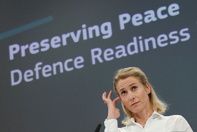 Komise a vysoká představitelka představily nový obranný plán na posílení evropských obranných schopností