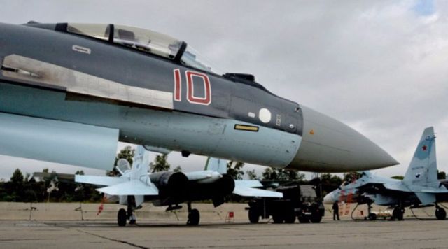 Esplosioni in Crimea, foto satellitare mostra 7 aerei da guerra russi distrutti