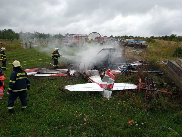 Na Slovensku spadlo malé letadlo, oběti byly zřejmě z Česka