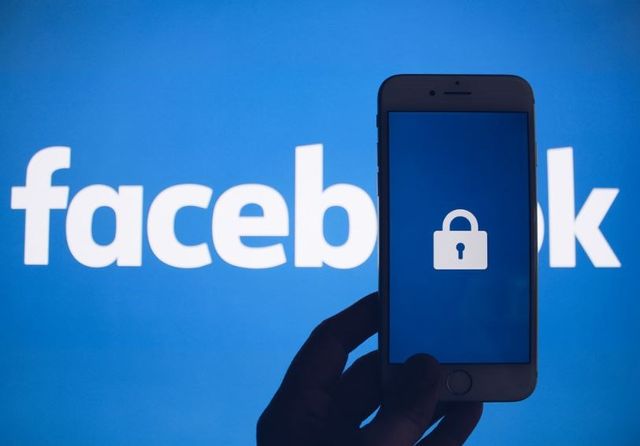 Spojené státy zažalovaly Facebook kvůli kauze Cambridge Analytica