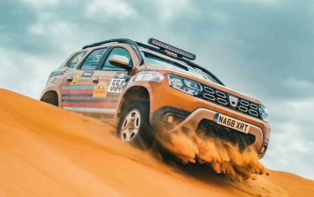 Dacia va participa la raliul Paris-Dakar. La volan va fi multiplul campion la raliu Sebastian Loeb