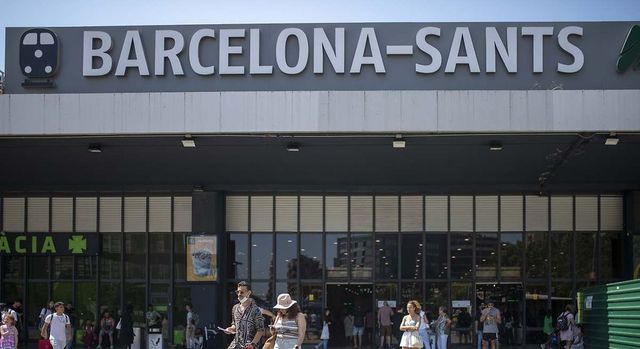 Una avería en Barcelona-Sants obliga a cortar todas las líneas de Rodalies