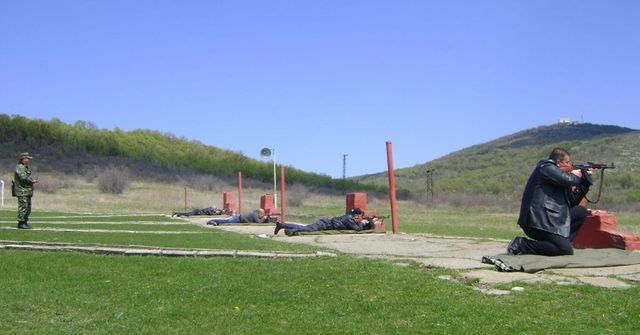 Чакат Тагарев да обясни как Кабиле става база на НАТО - Труд