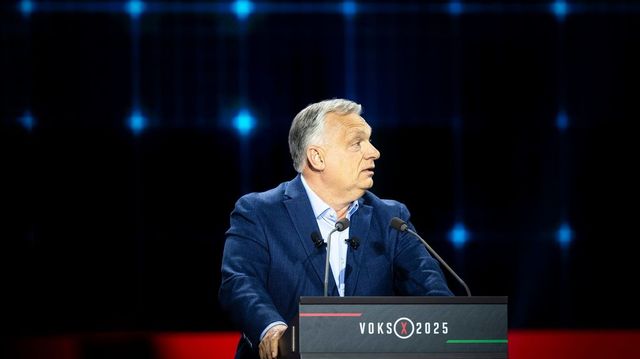 Átköltözik a Facebookra a Harcosok Klubja