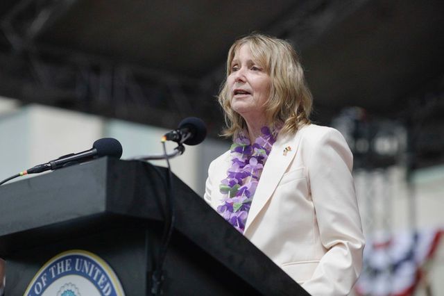 Kathleen Kavalec se retrage