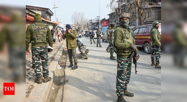 Srinagar police bust Jaish module, avert major terror attack before Republic Day