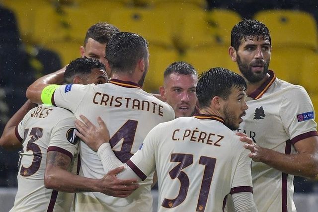 Napoli, i tamponi sono negativi: la squadra parte per Benevento