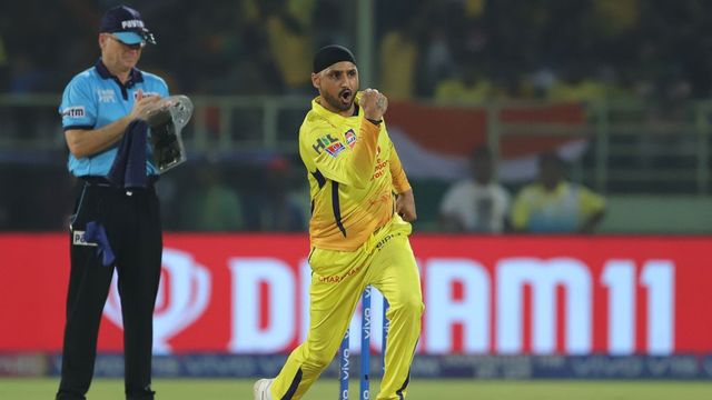 Harbhajan Singh Becomes Third Indian to Take 150 Wickets in IPL
