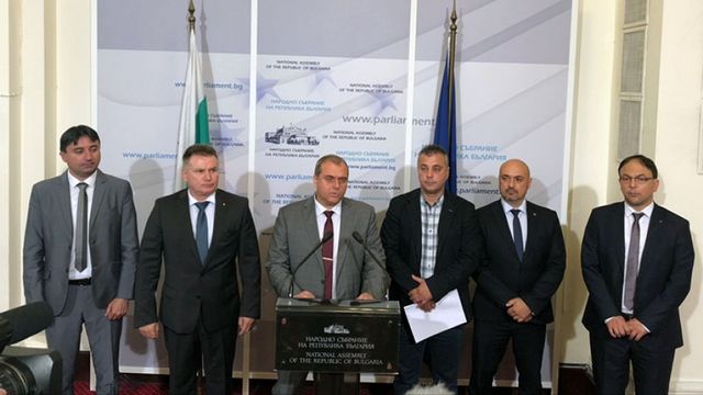 ВМРО предлага нов личен документ за българите зад граница