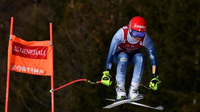 Cdm sci a Cortina, brutta caduta per Mikaela Shiffrin