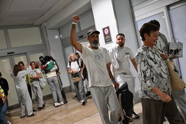 Greta Thunberg deportada de Israel tras unirse a flotilla de ayuda a Gaza