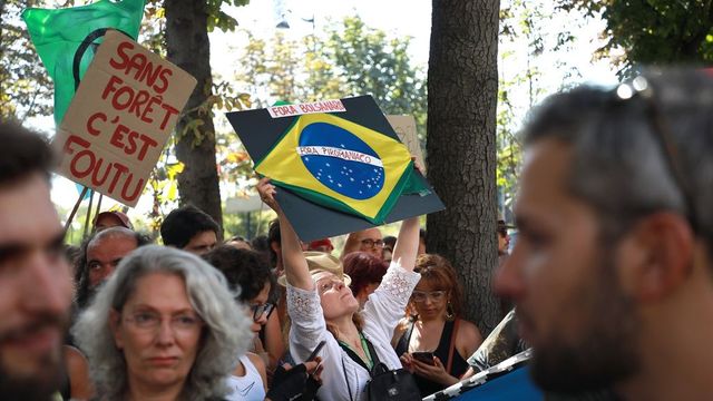 Bolsonaro szerint a nagyhatalmak gyarmatként kezelik Brazíliát