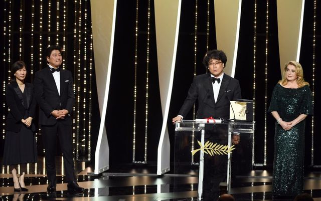 Pelicula “Parasite” a câștigat trofeul Palme d’Or de la Cannes