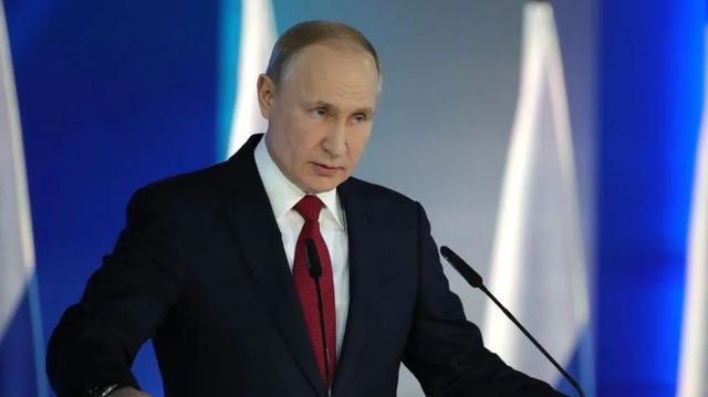Путин назвал недопустимыми попытки замолчать преступления нацистов