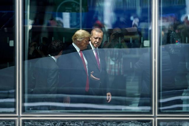 Siria, Trump a Erdogan: 'Non fare il duro, no al massacro'