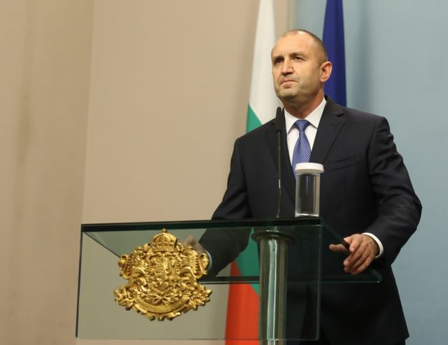 Румен Радев: Българите ще са добре, когато политиците им заживеят само от заплата