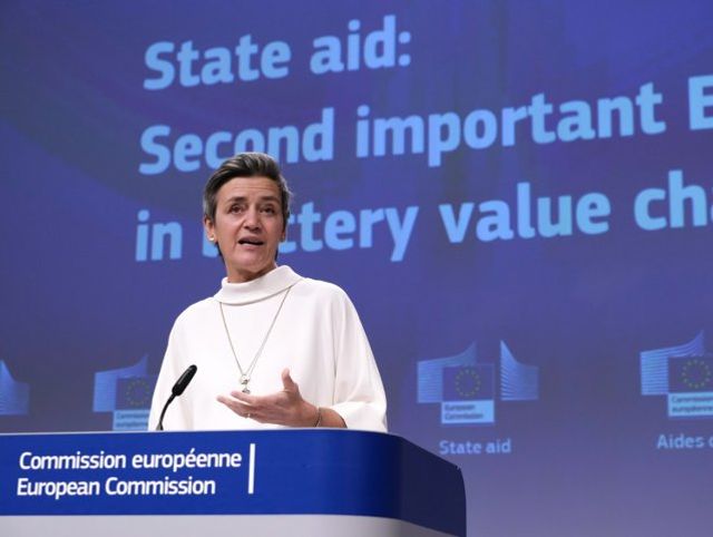 Comisia Europeană a decis să extindă durata de acordare a ajutoarelor de stat până la finalul anului