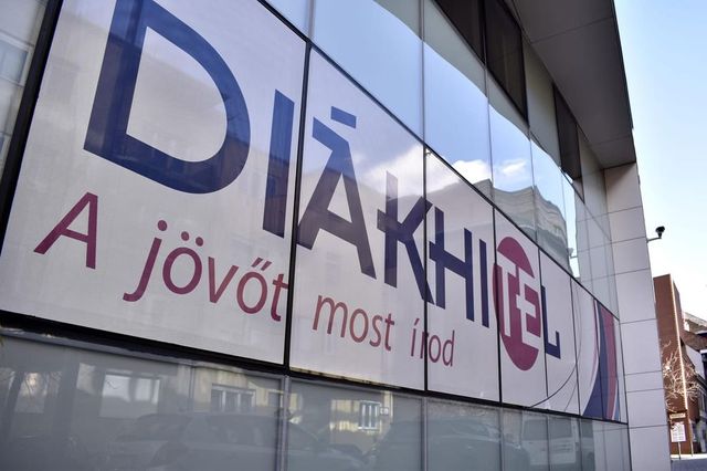 Bővítik az év végéig felvett diákhitelek kamatstopját