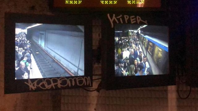 Panică la metrou. Un călător a tras sistemul de alarmă când trenul a plecat din Pipera spre Berceni