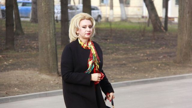 Violeta Ivanov, somată să plece din funcția de președintă a Comisiei de mediu