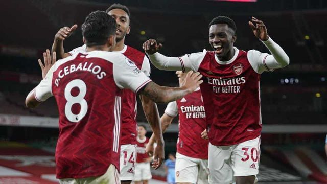 Soccer-Late Nketiah Strike Gives Arsenal 2-1 Win Over West Ham