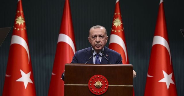 'Minacce di golpe', Erdogan fa arrestare 10 ex ammiragli