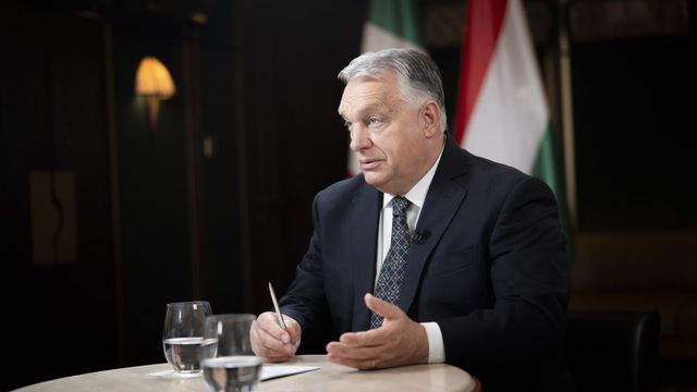 Megszólalt Orbán Viktor a budapesti békecsúcsról: késik, de lesz