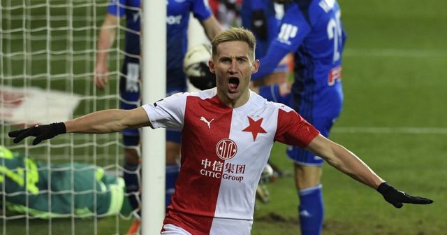 Slavia i díky dvěma penaltám porazila Sigmu, výhru řídil dvougólový Kuchta