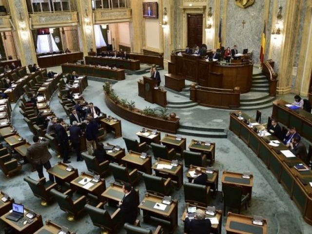 Senatul a suspendat ședința, pentru a decide dacă votează noua componență a Biroului permanent