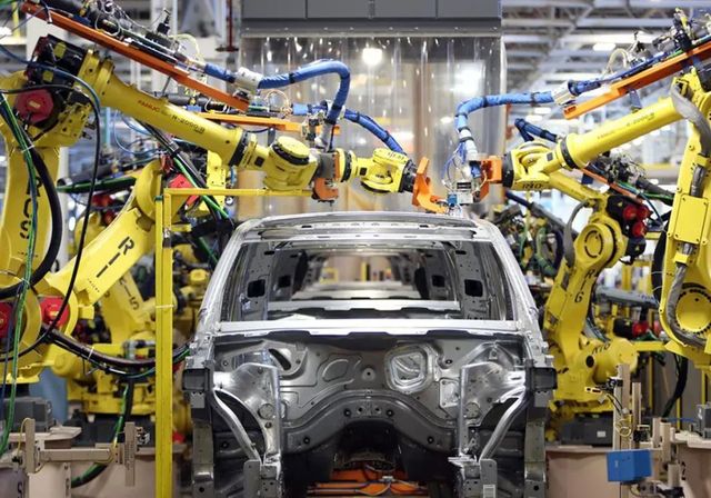La guerra arancelaria frena producción mundial de vehículos con una caída del 3,7% en 2025