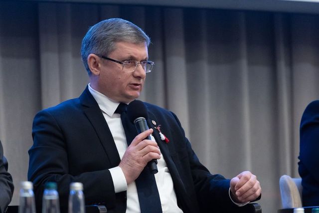 Nu va mai fi gaz la 10 lei, gata, e istorie. Sunt două lucruri pe care trebuie să le facem