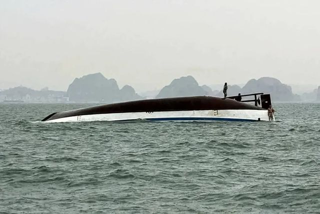 Naufraga un battello turistico in Vietnam, 'i morti sono 28'