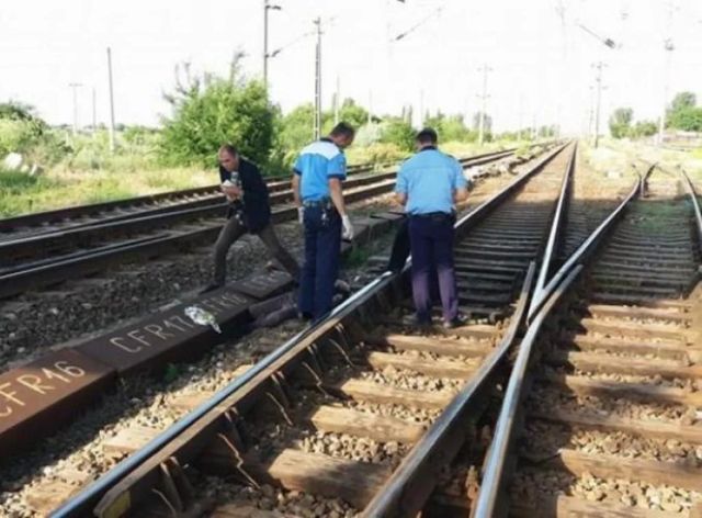 Un adolescent de 17 ani din Harghita a fost lovit de tren