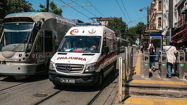 Российских детей облили горящим маслом в Турции