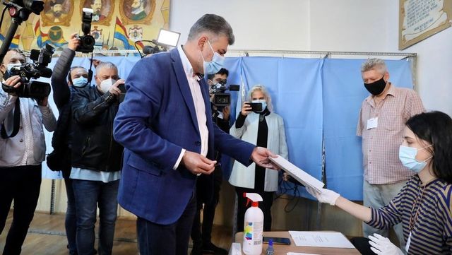 Ciolacu vrea amânarea alegerilor parlamentare