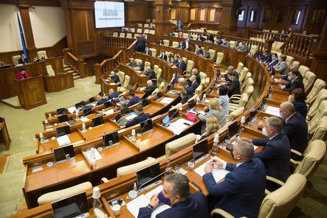 „Pentru Moldova” cere crearea unei comisii parlamentare, care să investigheze atacurile raider comise de Veaceslav Platon