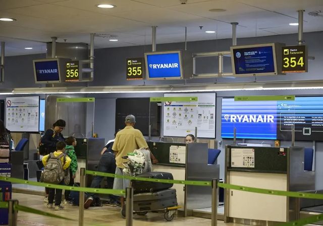 Ryanair deja de volar a Vigo, Valladolid, Jerez y Tenerife Norte