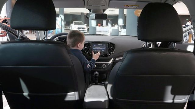 Продажи новых автомобилей в России в марте увеличились на 23%