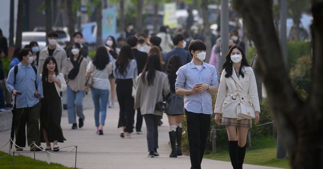 Coronavirus Corea del Sud, richiudono bar e locali: nuovo focolaio dopo la notte brava di un 29enne