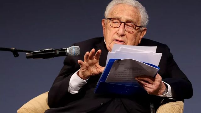 Președintele Volodimir Zelenski a lansat un atac virulent la adresa fostului secretar de stat american Henry Kissinger