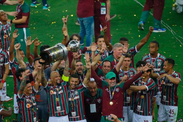 Fluminense câștigă în premieră Copa Libertadores după o finală de 120 de minute pe Maracana