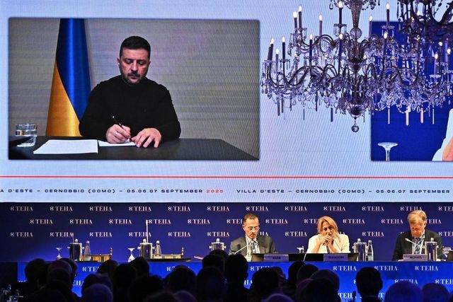 Zelensky, stiamo dando concretezza a garanzie di sicurezza