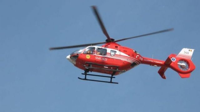 Turist polonez accidentat la un picior, în munții Făgărașului, preluat de un elicopter SMURD