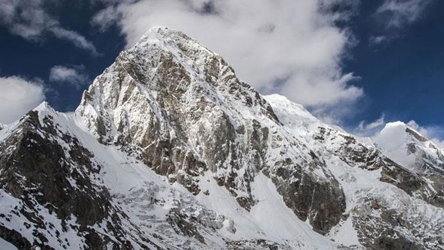 3 Indian Climbers Die On Crowded Slopes Of Mount Everest