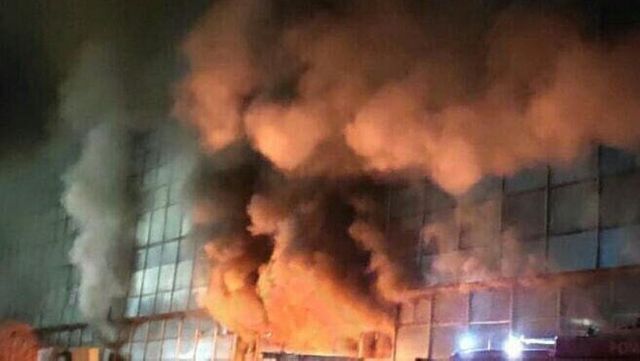 Incendiu într-un depozit din sectorul Rîșcani. 55 de pompieri sunt la fața locului